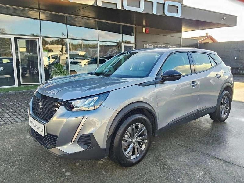 Usado Peugeot 2008 110 HP (80 kW) 2022 Cinzento SUV