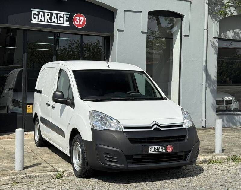 Branco Usado 2018 Citroën Berlingo Monovolume | € 11.990 (Preço justo) - Imagem 1/4