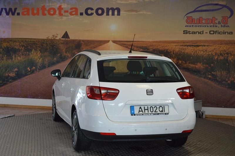 Usado Seat Ibiza 90 HP (66 kW) 2012 Branco