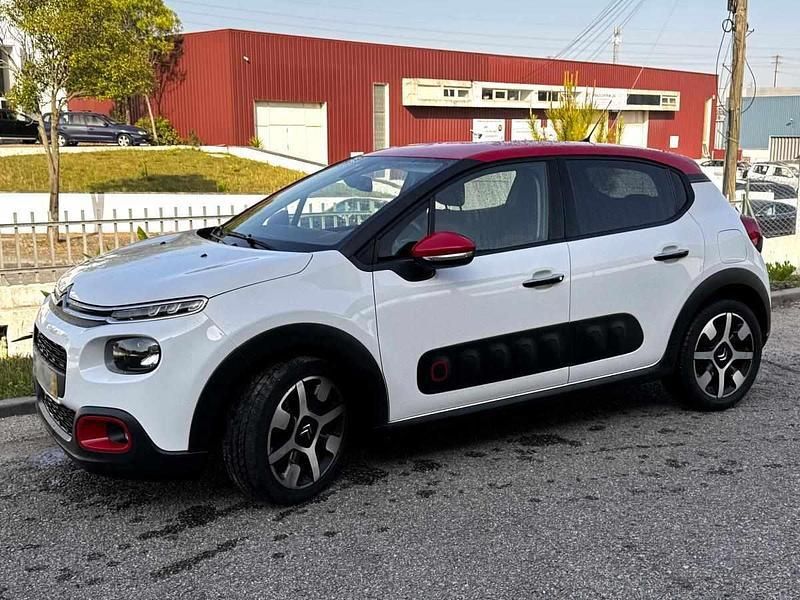 Branco Usado 2017 Citroën C3 PureTech Citadino | € 12.499 (Preço justo) - Imagem 1/4