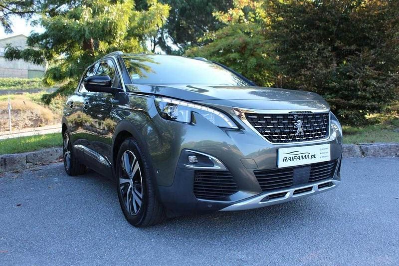 Usado Peugeot 3008 GT-line 130 HP (95 kW) 2019 Cinza Carrinha