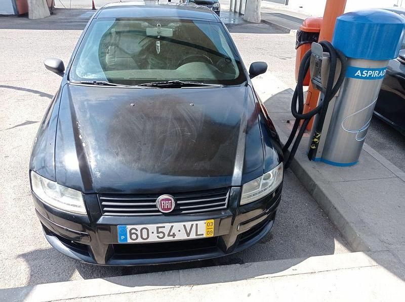 Usado 2003 Fiat Stilo | € 1.200 - Imagem 1/4