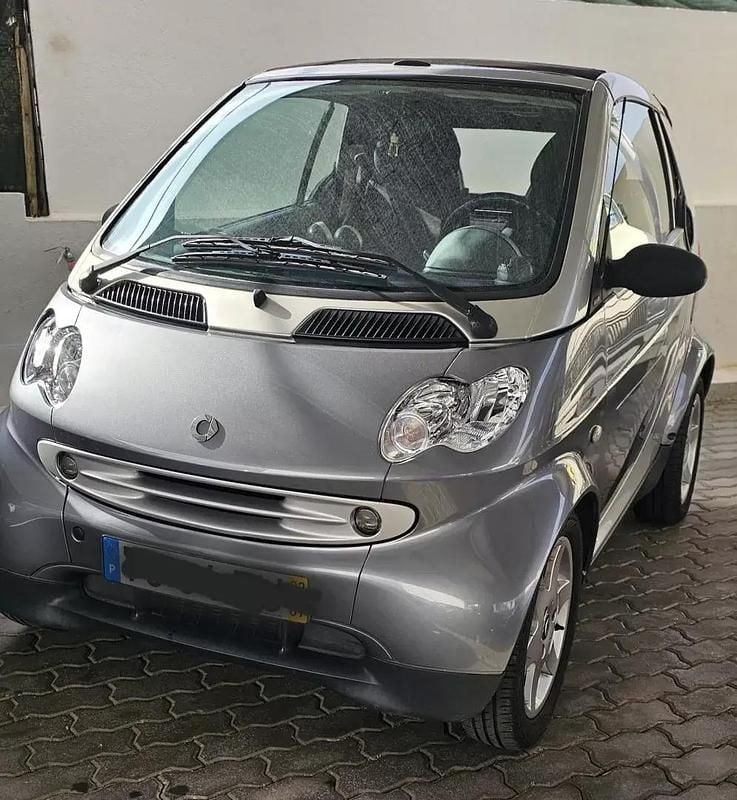 Cinza Usado 2002 Smart ForTwo Cabrio Cabrios | € 3.890 - Imagem 1/4