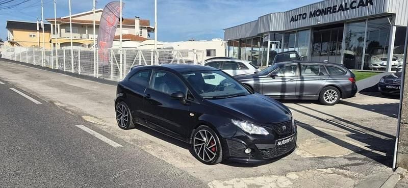 Usado Seat Ibiza CUPRA 180 HP (132 kW) 2011 Preto Coupé