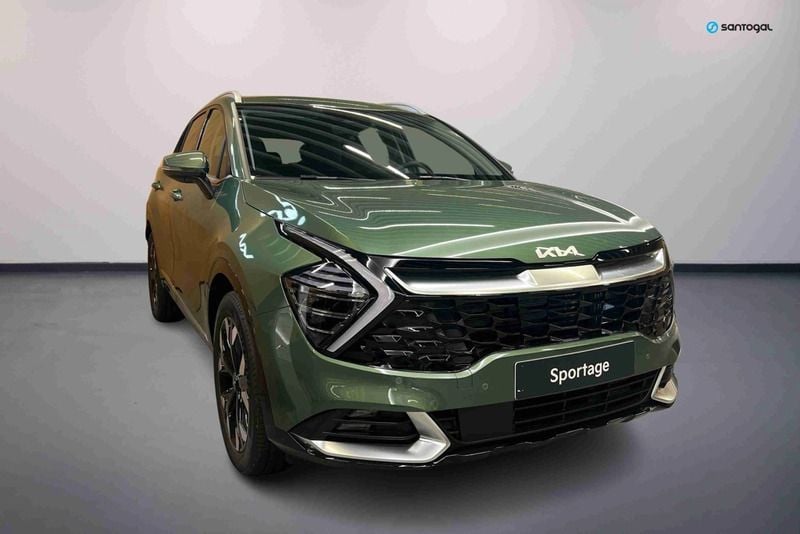 Verde Novo 2025 Kia Sportage SUV | € 45.579 (Caro) - Imagem 1/4