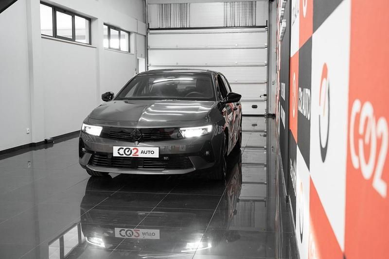 Usado Opel Astra 130 HP (95 kW) 2024 Cinzento