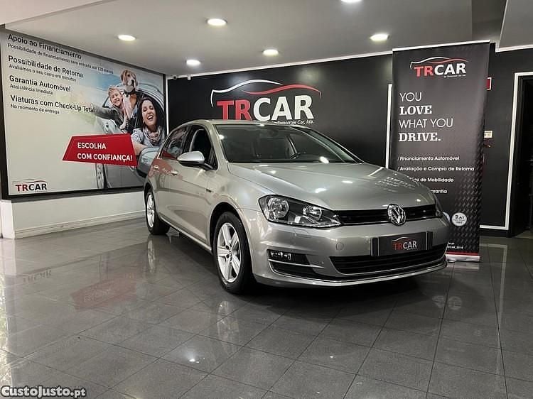 Cinza Usado 2016 VW Golf VII Citadino | € 13.990 (Preço justo) - Imagem 1/1