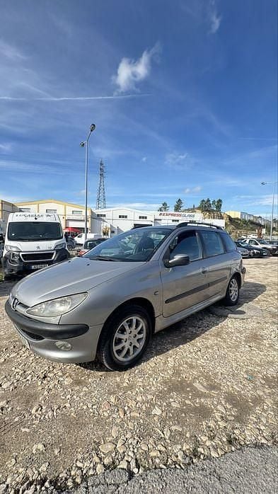 Usado 2004 Peugeot 206 Carrinha | € 1.199 (Bom preço) - Imagem 1/4