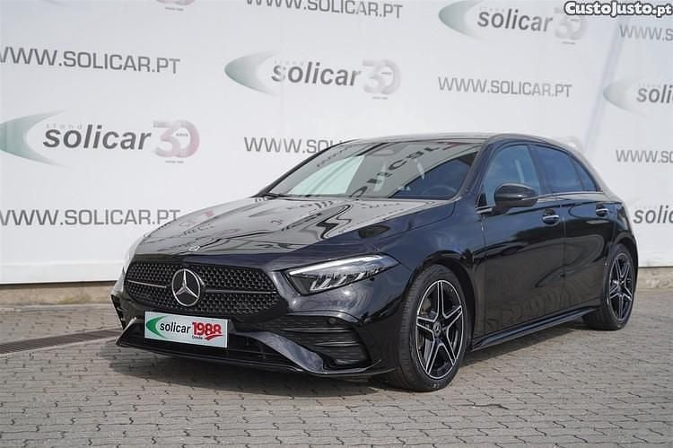 Preto Usado 2023 Mercedes A200 AMG line Citadino | € 32.500 (Preço justo) - Imagem 1/1