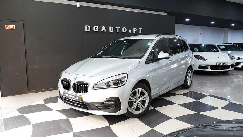 Cinza Usado 2018 BMW 216 Sport Line Carrinha | € 17.990 (Preço elevado) - Imagem 1/4