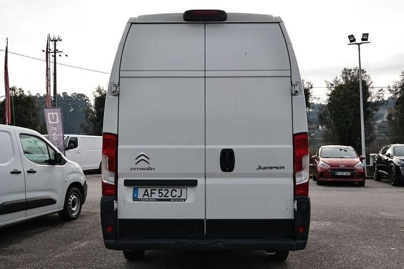 Usado Citroën Jumper 165 HP (121 kW) 2021 Branco Monovolume