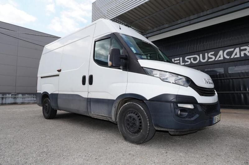 Branco Usado 2017 Iveco Daily | € 15.000 - Imagem 1/4