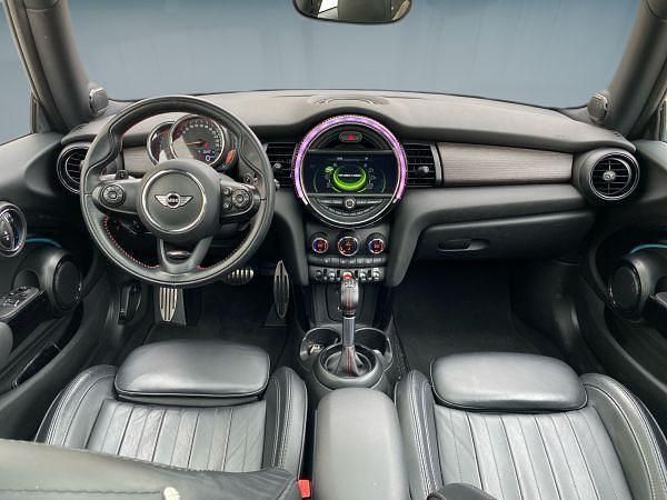 Usado Mini ONE 231 HP (169 kW) 2017 Vermelho Citadino