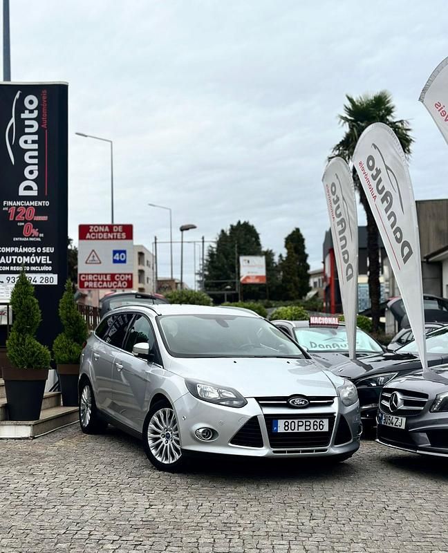 Cinza Usado 2014 Ford Focus Titanium Carrinha | € 8.995 (Preço justo) - Imagem 1/4