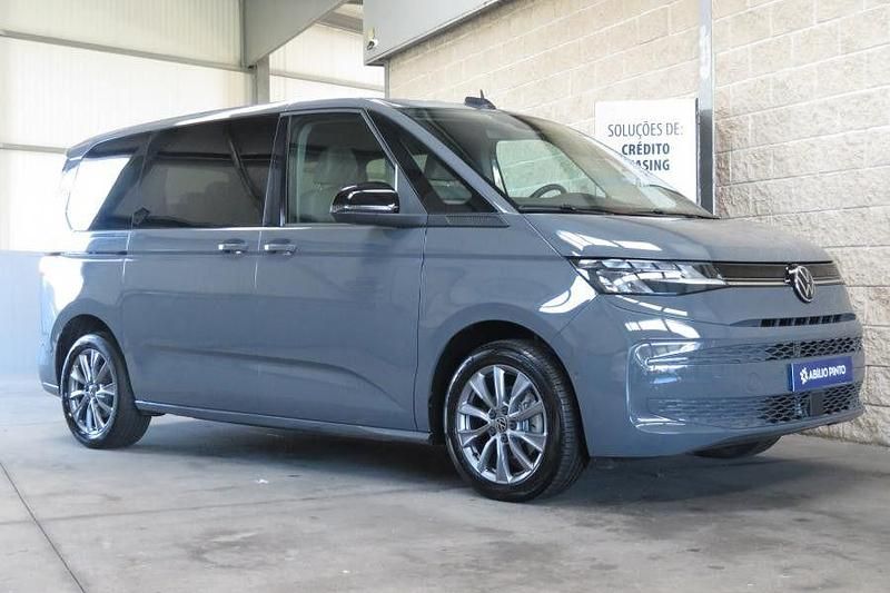 Usado VW Multivan Style 150 HP (110 kW) 2024 Cinza Van