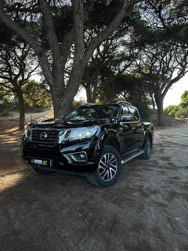 Preto Usado 2017 Nissan Navara Tekna Pickup | € 31.900 (Preço justo) - Imagem 1/4