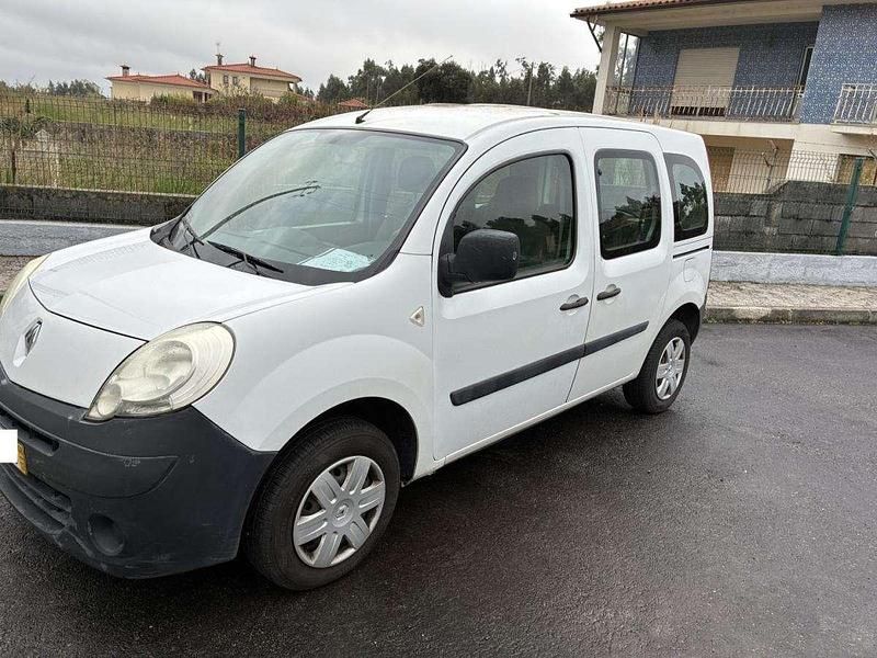 Branco Usado 2008 Renault Kangoo Monovolume | € 5.750 - Imagem 1/4