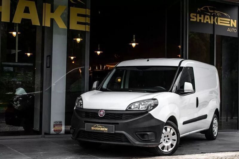 Branco Usado 2019 Fiat Doblò Monovolume | € 11.990 (Preço elevado) - Imagem 1/4