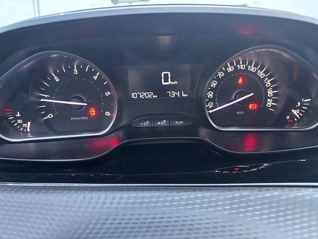 Usado Peugeot 2008 Style 75 HP (55 kW) 2018 Cinza SUV