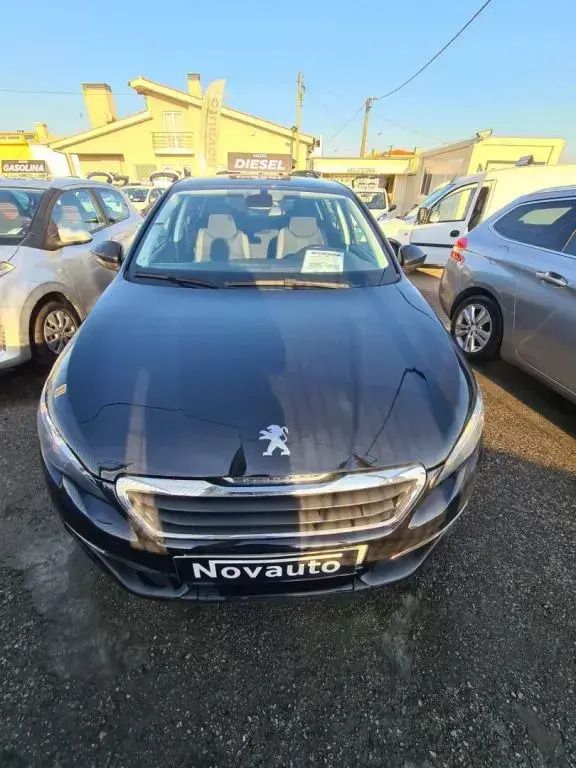 Preto Usado 2016 Peugeot 308 Active | € 13.900 (Caro) - Imagem 1/4