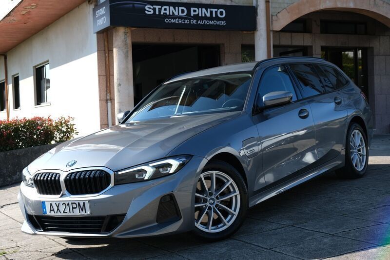 Cinza Usado 2023 BMW 320e Carrinha | € 34.950 (Super Preço) - Imagem 1/4