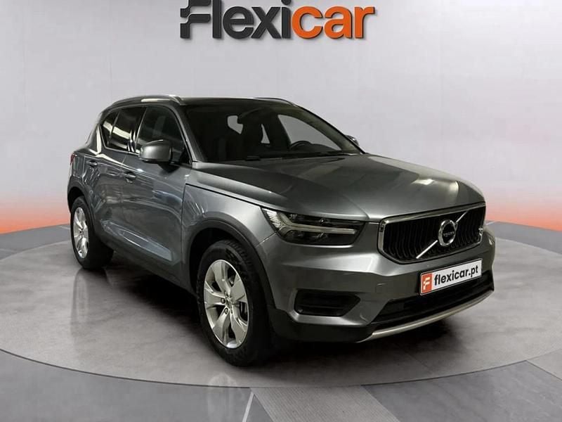Cinza Usado 2019 Volvo XC40 Momentum SUV | € 24.990 (Preço justo) - Imagem 1/4