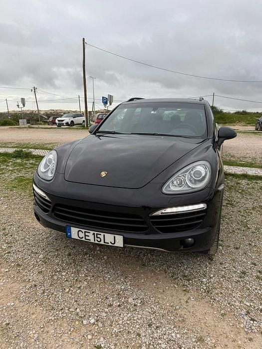 Usado Porsche Cayenne 245 HP (180 kW) 2012 SUV