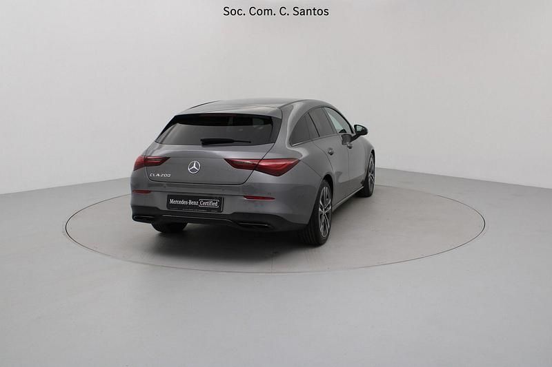 Usado Mercedes CLA200 Advanced 163 HP (119 kW) 2025 Cinza Carrinha