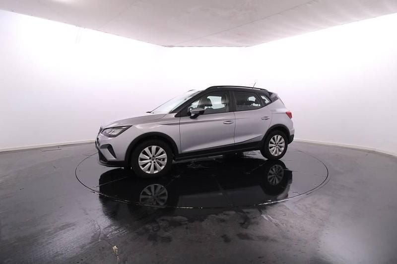 Usado Seat Arona 95 HP (69 kW) 2023 Cinzento SUV