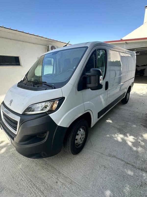 Branco Usado 2021 Peugeot Boxer Van | € 18.500 (Preço justo) - Imagem 1/4