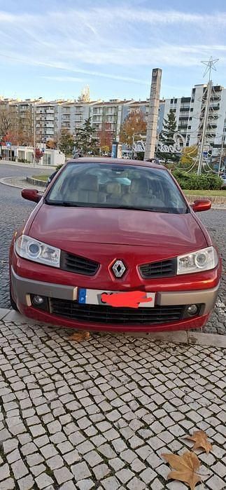 Usado 2006 Renault Mégane II Sedan | € 3.750 - Imagem 1/4