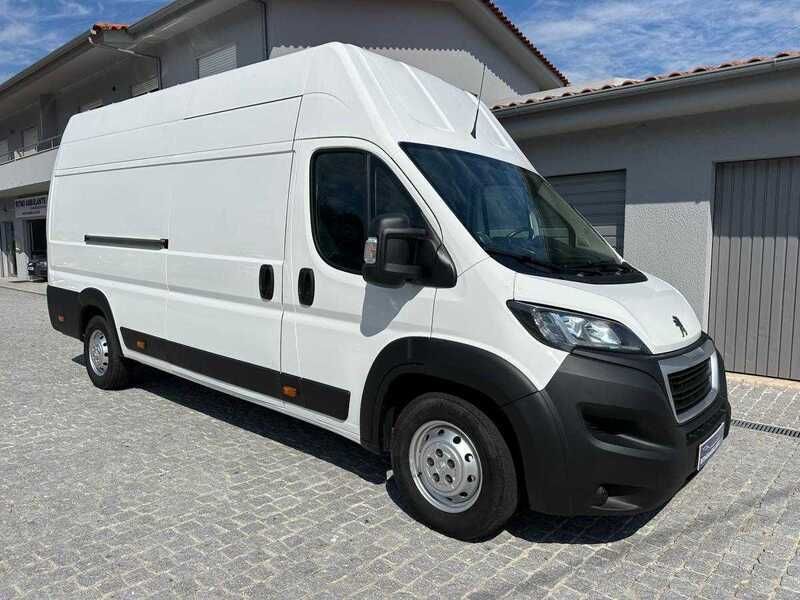 Branco Usado 2019 Peugeot Boxer Van | € 19.500 (Caro) - Imagem 1/4