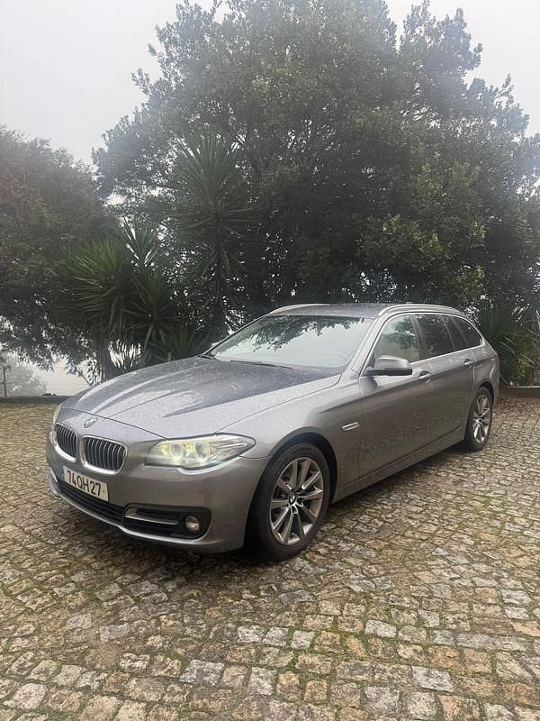 Cinza Usado 2015 BMW 520 Performance Carrinha | € 15.950 (Bom preço) - Imagem 1/4