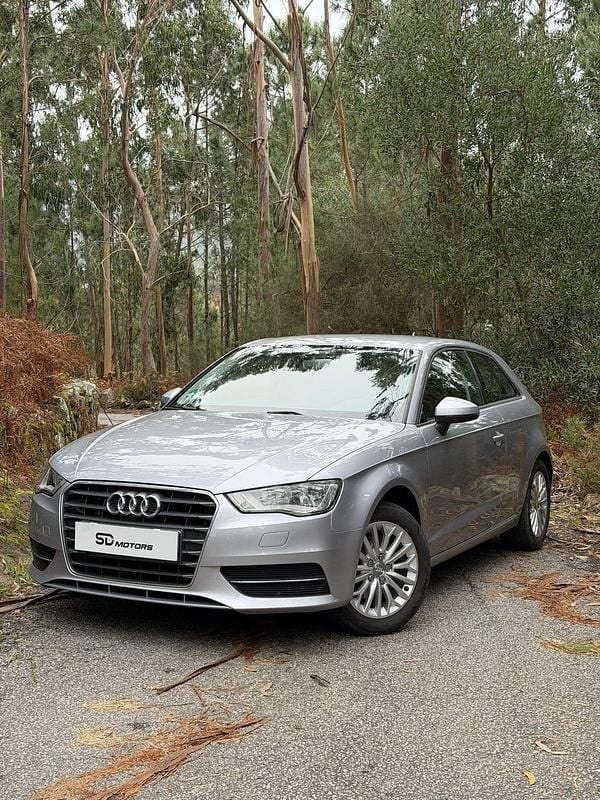Cinza Usado 2015 Audi A3 Sedan | € 14.900 (Super Preço) - Imagem 1/4
