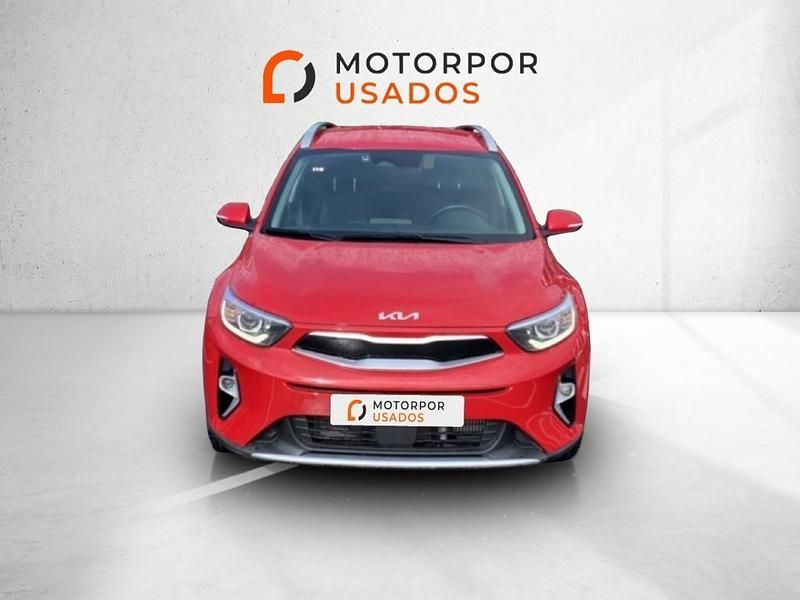 Usado Kia Stonic 100 HP (73 kW) 2025 Vermelho SUV