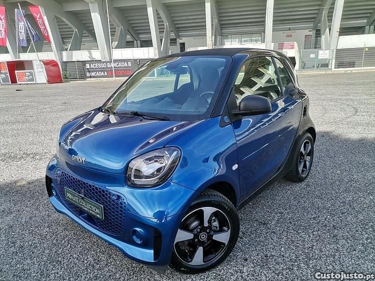 Azul Usado 2021 Smart ForTwo Electric Drive Passion | € 11.450 (Bom preço) - Imagem 1/1