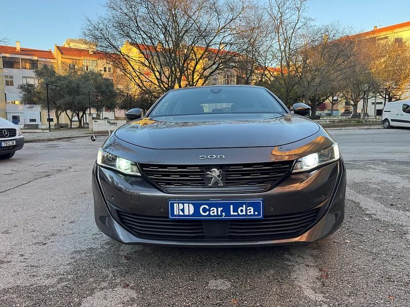 Usado Peugeot 508 Allure 130 HP (95 kW) 2021 Cinza