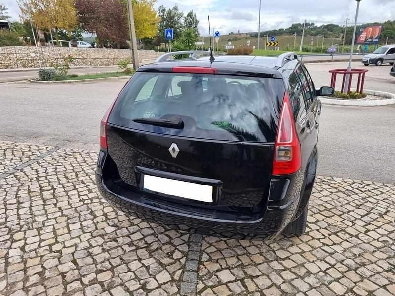 Usado Renault Mégane III 105 HP (77 kW) 2009 Preto