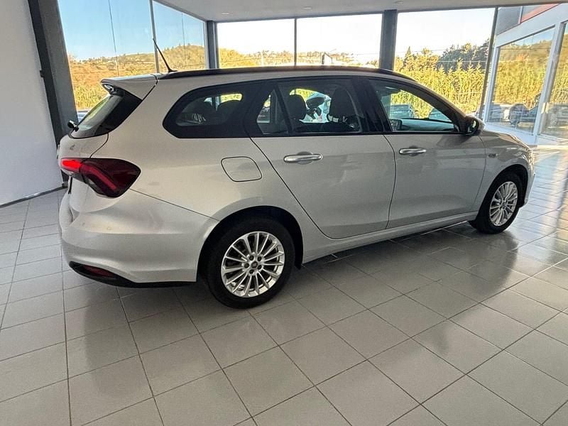 Usado Fiat Tipo City Life 95 HP (69 kW) 2022 Cinza Carrinha