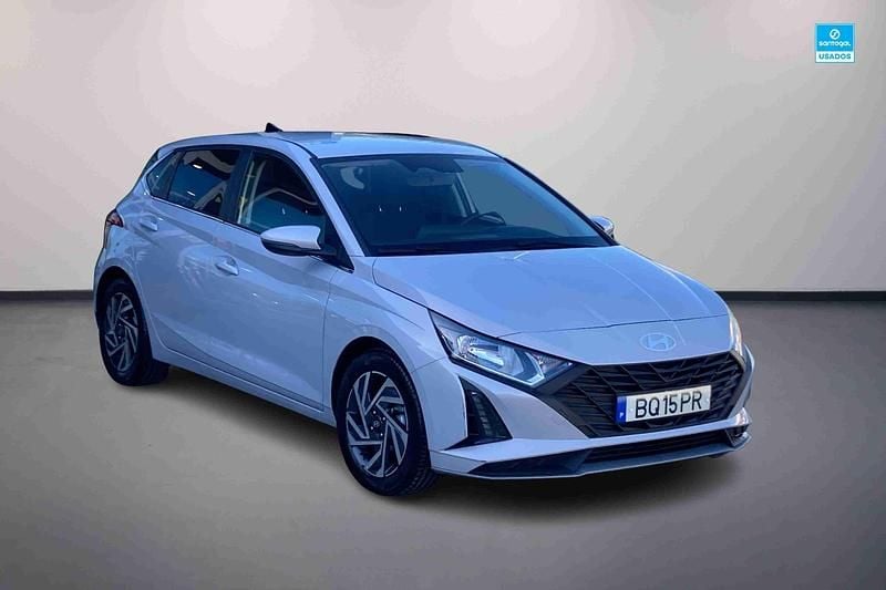 Cinzento Usado 2025 Hyundai i20 Comfort Citadino | € 18.990 (Preço justo) - Imagem 1/4