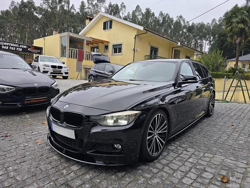 Preto Usado 2017 BMW 318 Carrinha | € 22.900 - Imagem 1/4