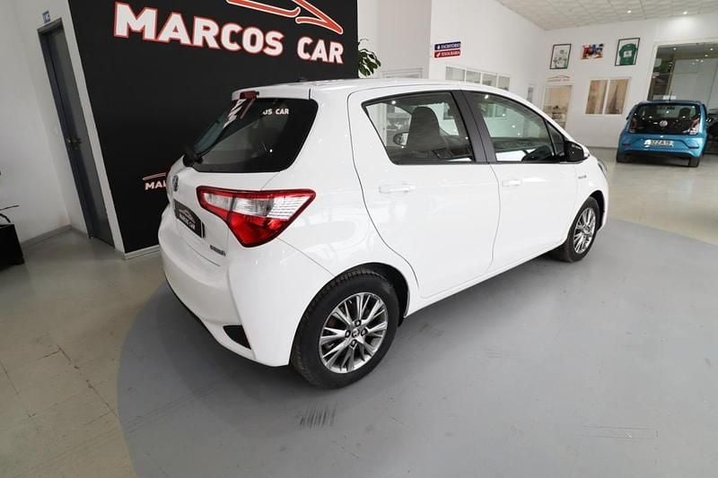 Usado Toyota Yaris Hybrid Active 100 HP (73 kW) 2017 Branco