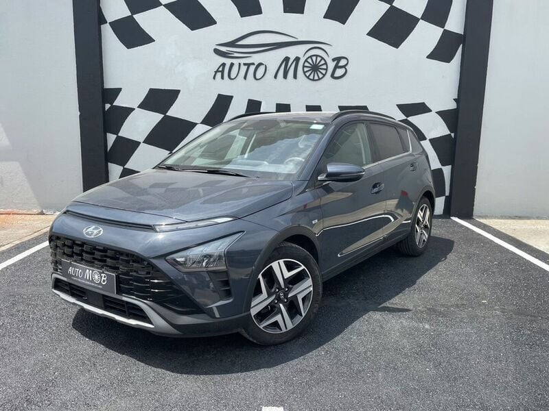 Cinzento Usado 2024 Hyundai Bayon Prime SUV | € 19.889 - Imagem 1/4