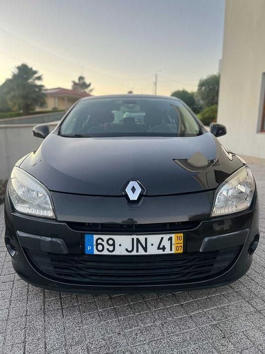 Usado 2010 Renault Mégane III Sedan | € 4.500 (Bom preço) - Imagem 1/4