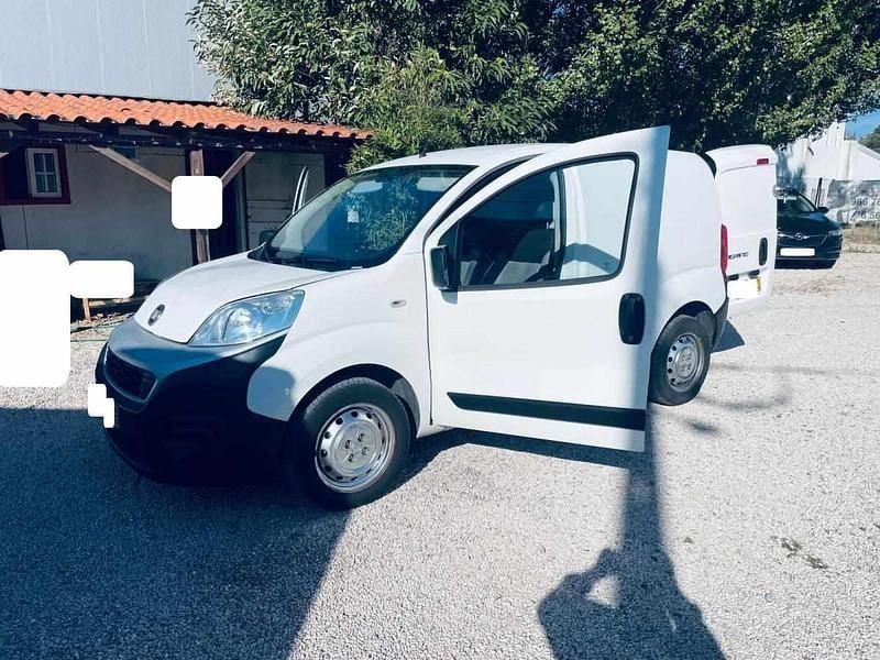 Usado Fiat Fiorino 80 HP (58 kW) 2019 Branco Monovolume