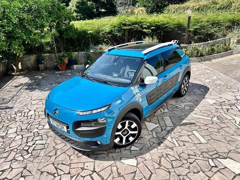 Azul Usado 2016 Citroën C4 Cactus Citadino | € 10.850 (Preço justo) - Imagem 1/4