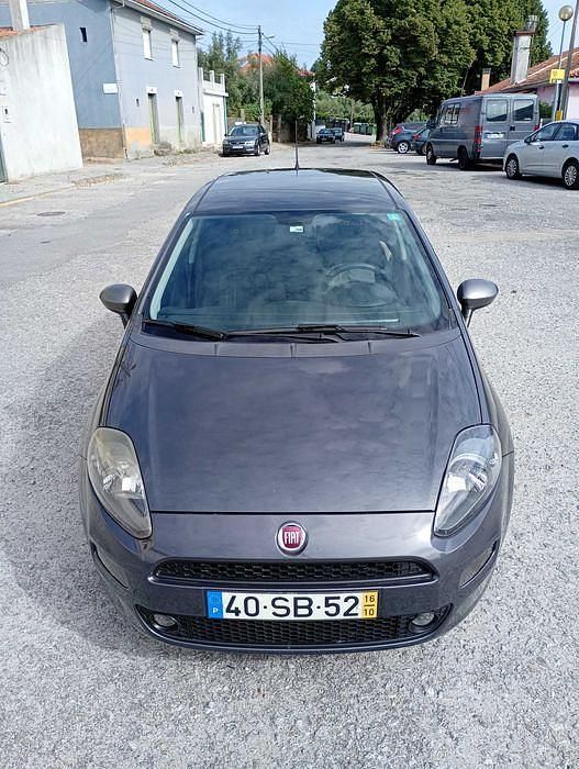 Usado 2016 Fiat Punto Young Citadino | € 8.000 (Caro) - Imagem 1/4