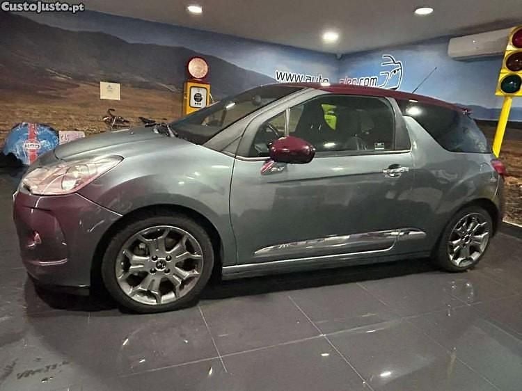 Cinza Usado 2010 Citroën DS3 So Chic | € 7.000 (Bom preço) - Imagem 1/1