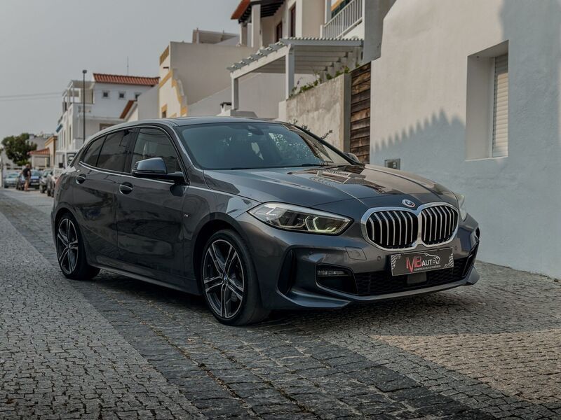 Cinza Usado 2019 BMW 116 Citadino | € 25.900 (Caro) - Imagem 1/4