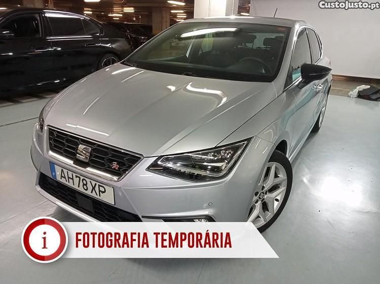 Cinza Usado 2021 Seat Ibiza FR Citadino | € 15.980 (Preço justo) - Imagem 1/1